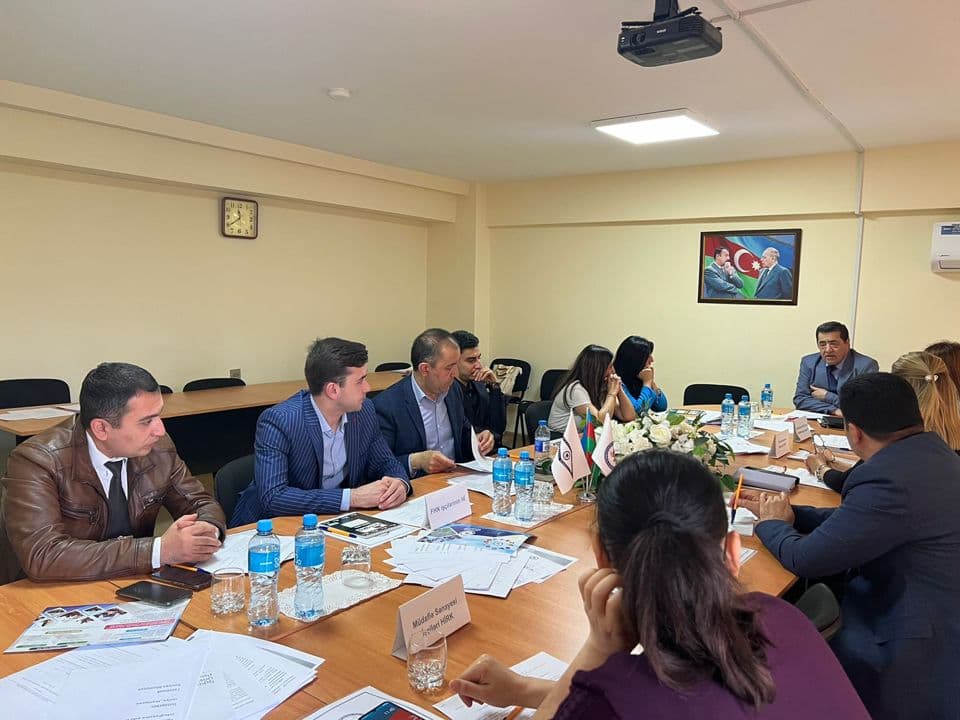 Yeni seçilmiş həmkar