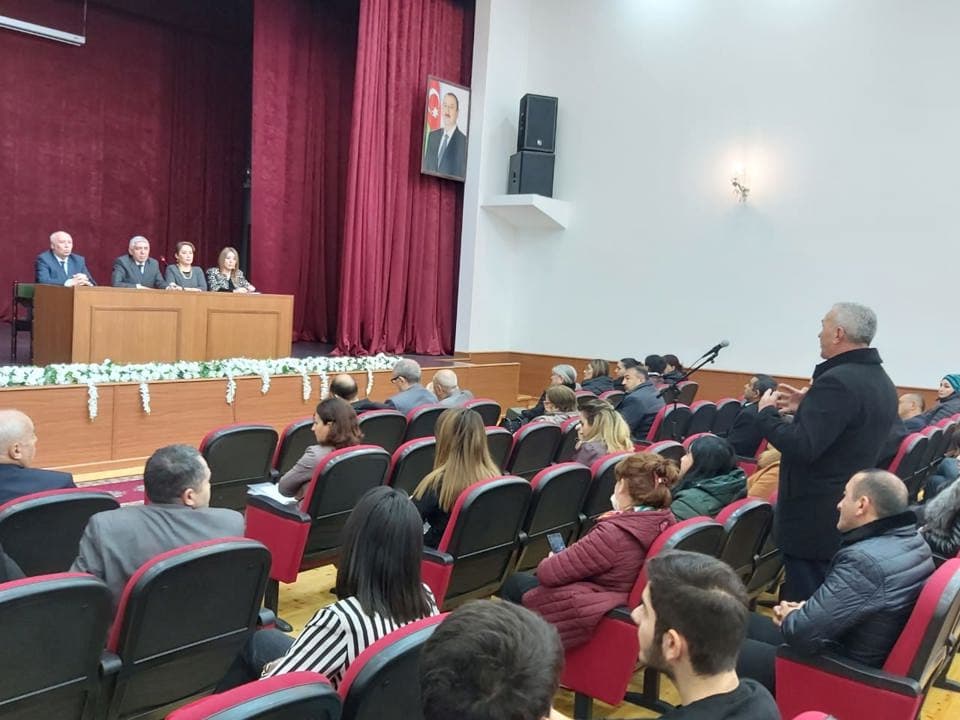 Birinci kurs tələbəl
