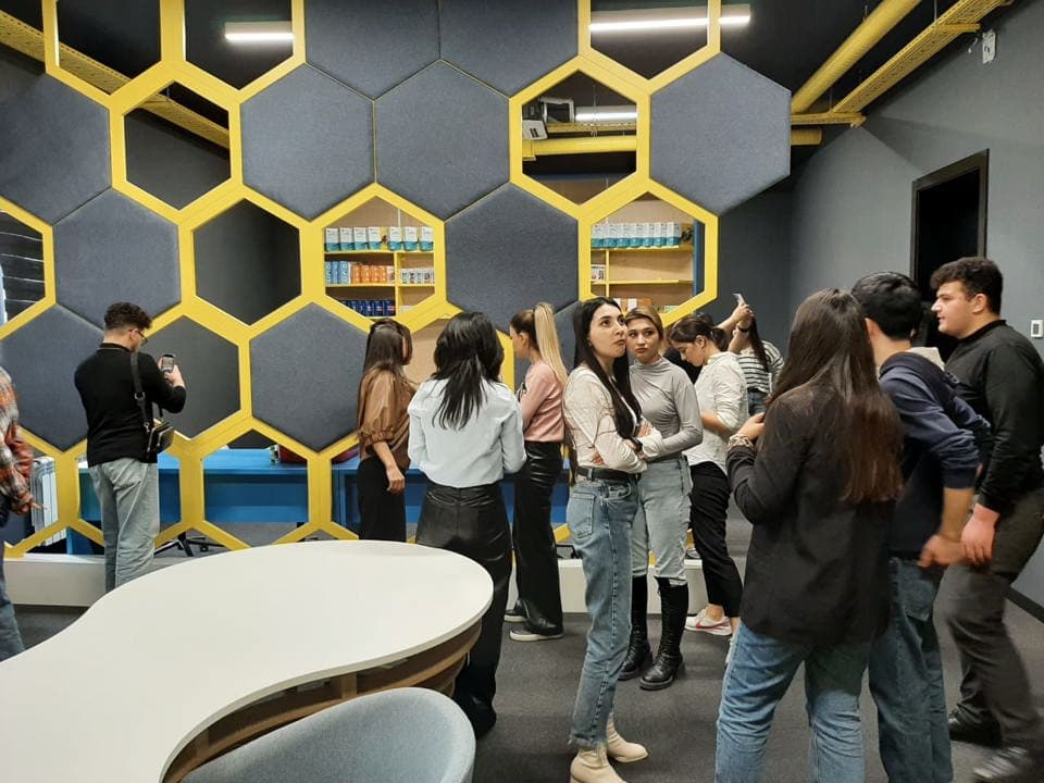 Kurs iştirakçıları ü