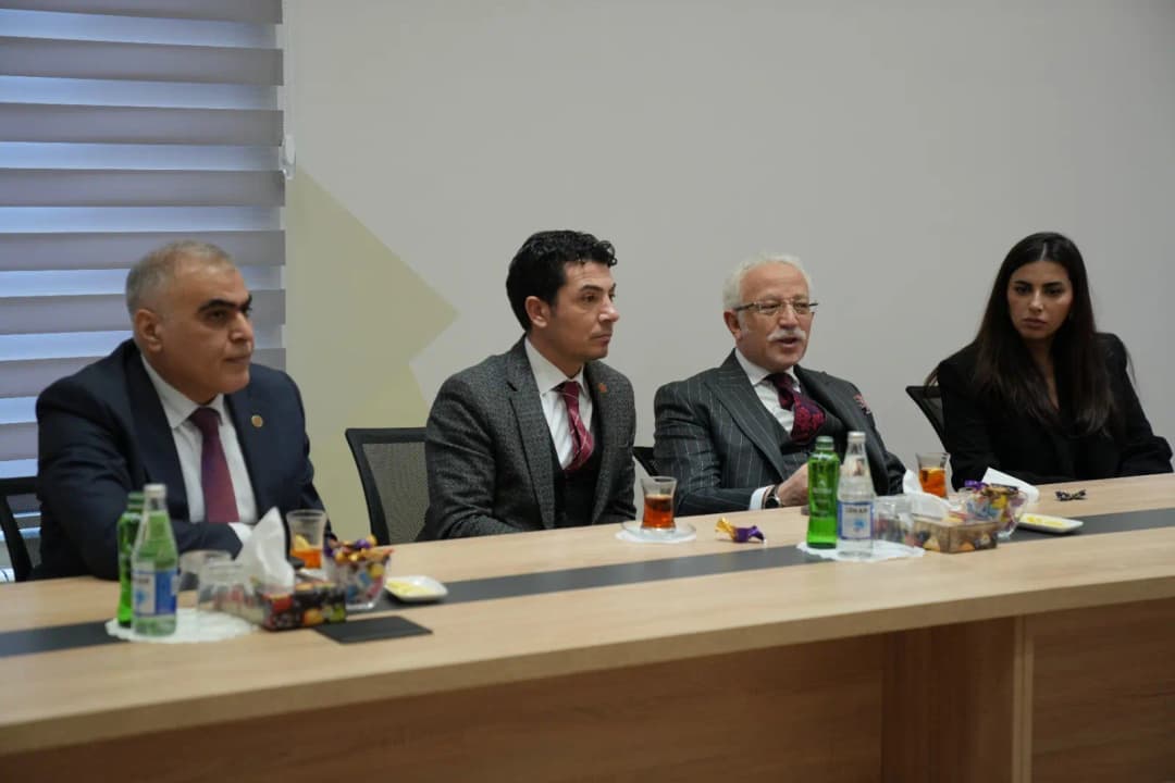 Əmək və Sosial Münas