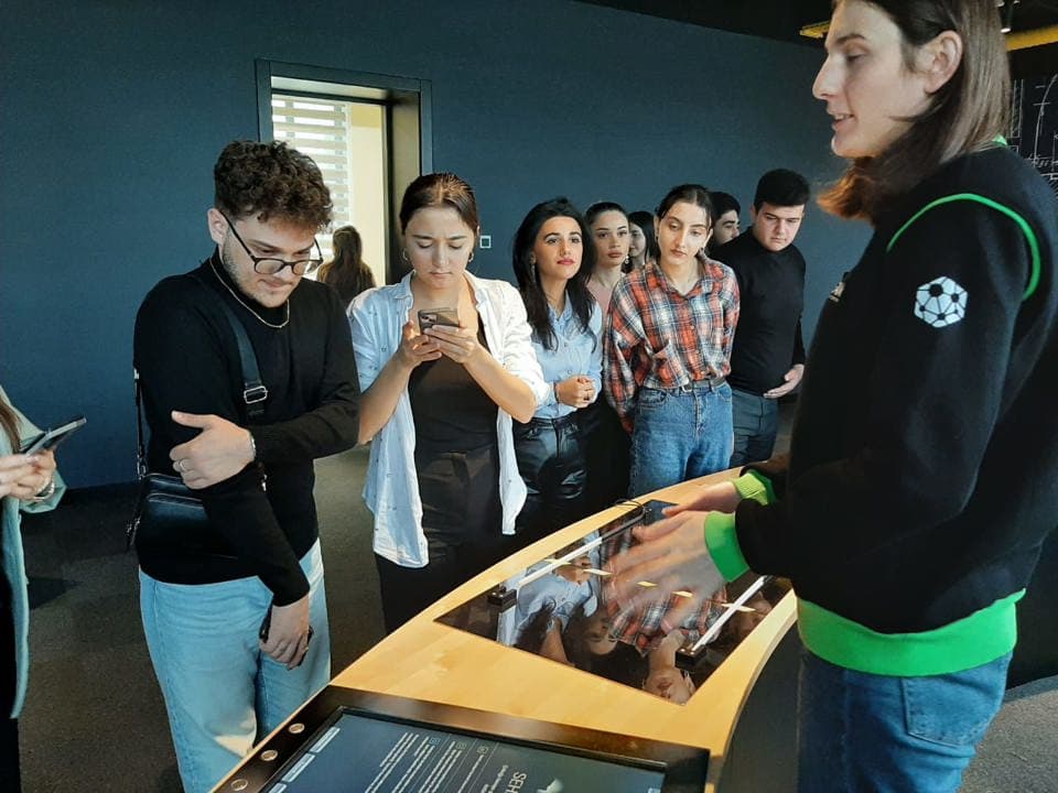 Kurs iştirakçıları ü