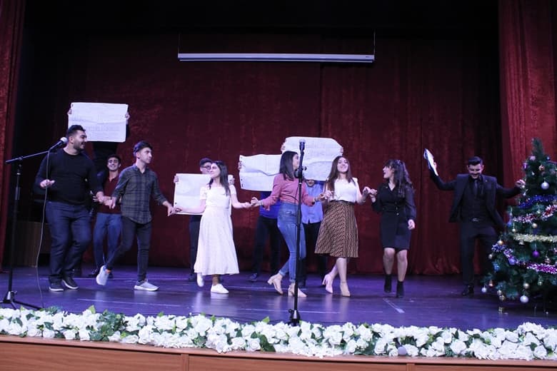 Yeni il və Dünya Azə