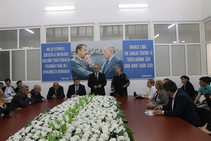 “Azərbaycan iqtisadi