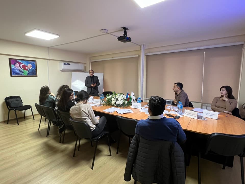 Gənc həmkarlar ittif