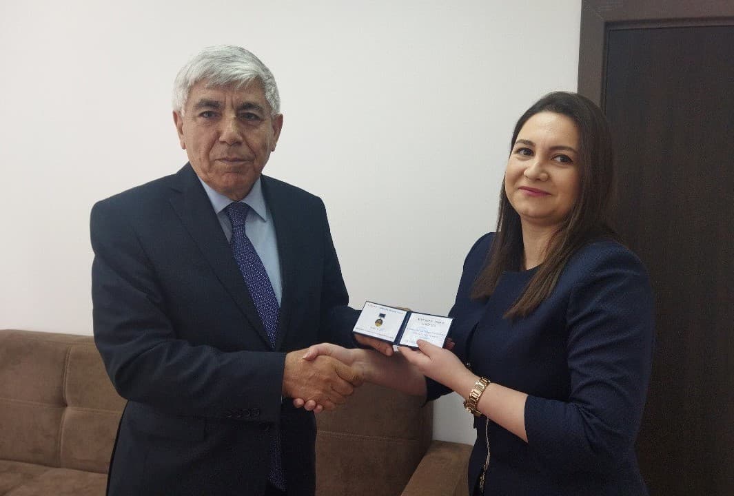 AƏSMA əməkdaşları “A