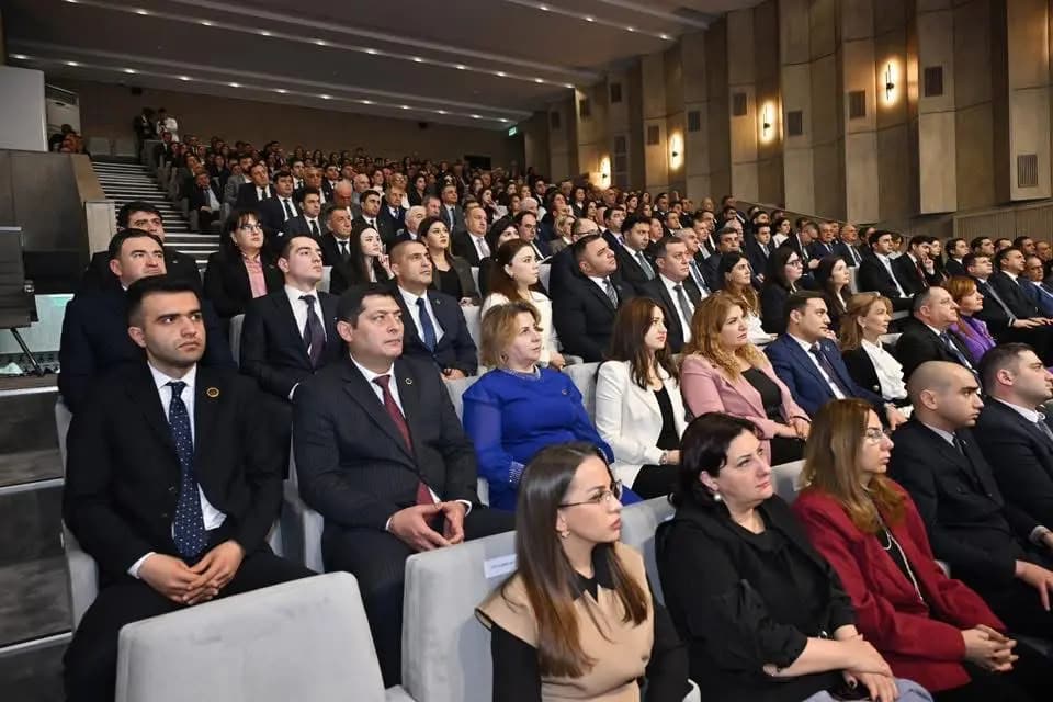 AHİK-də Dünya Azərba