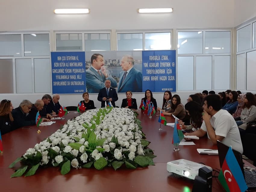 Bayrağını yüksəltməy