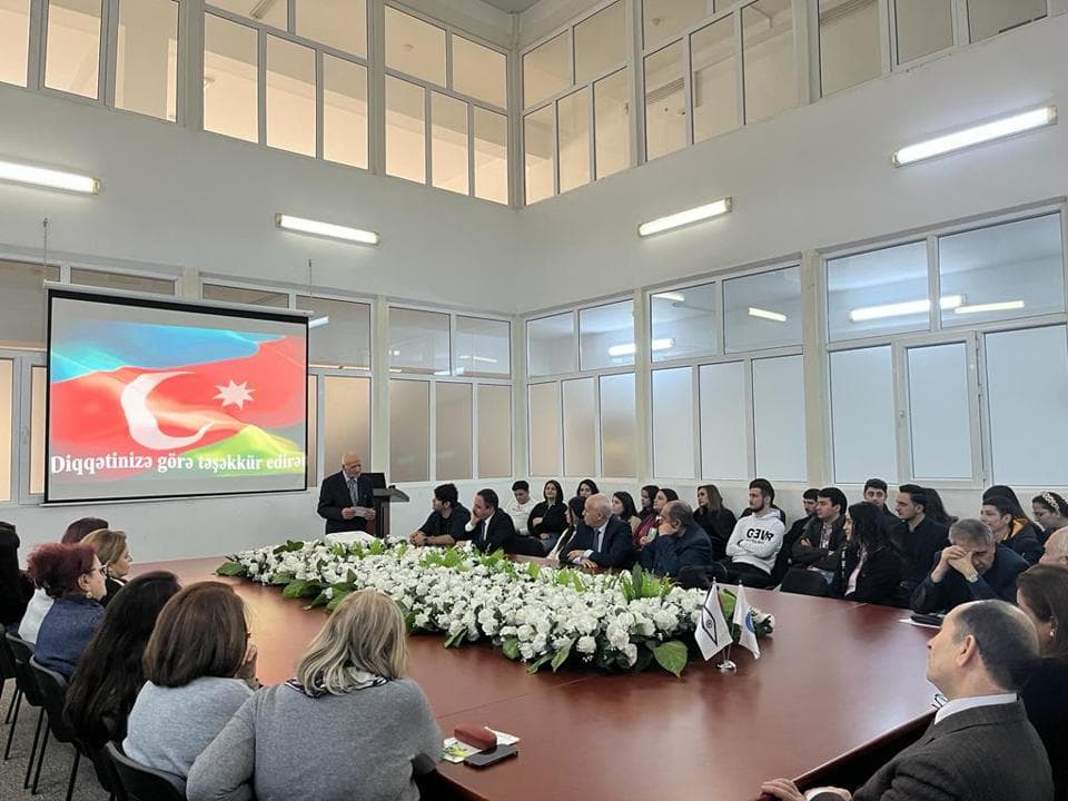 Heydər Əliyev və Azə