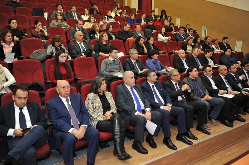 Akademiyanın əməkdaş
