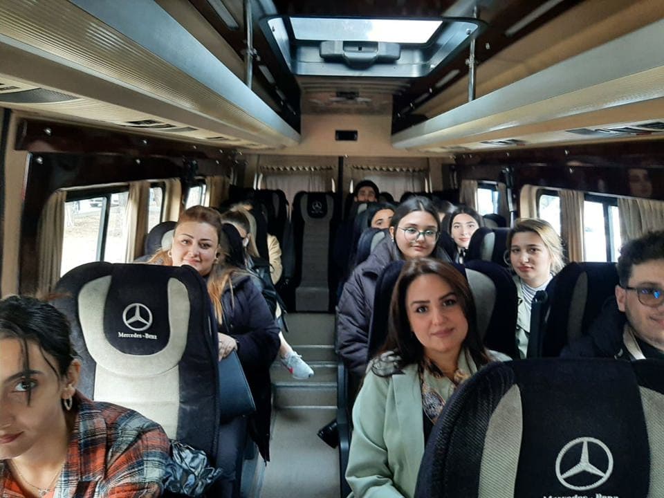 Kurs iştirakçıları ü