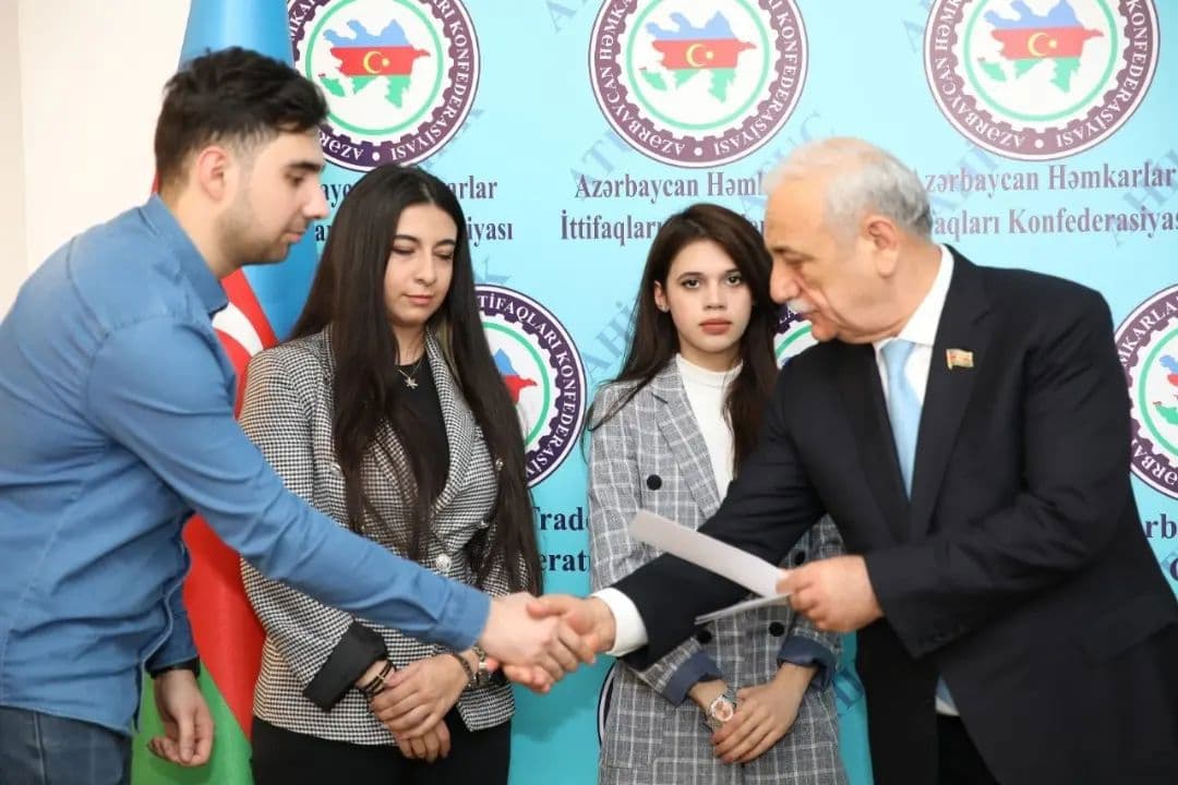 Azərbaycan Təhsil İş