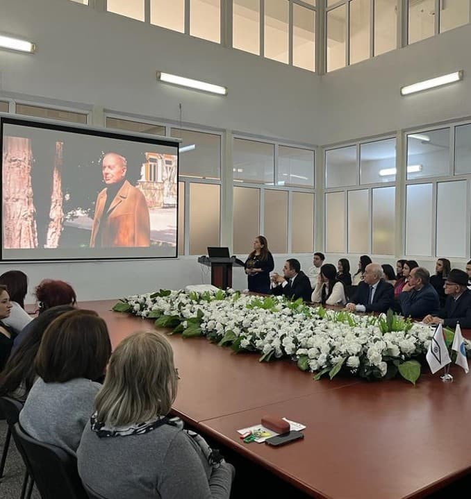 Heydər Əliyev və Azə
