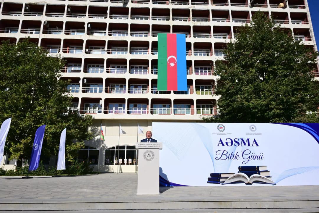 AHİK-in Əmək və Sosi