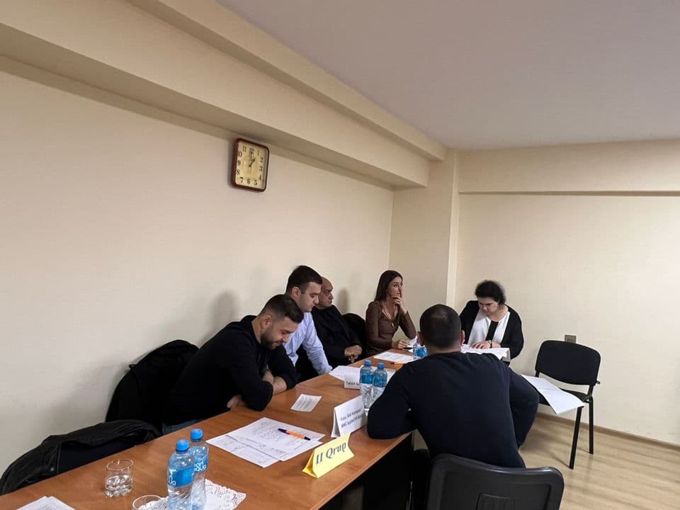Yeni seçilmiş Həmkar