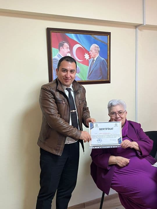 Yeni seçilmiş həmkar