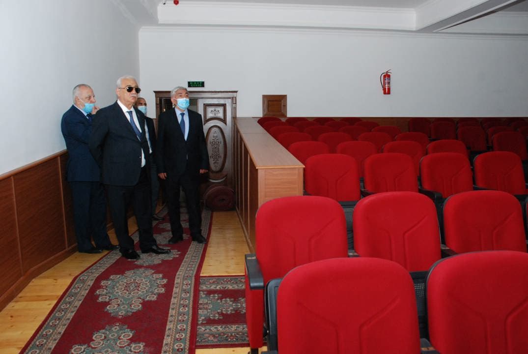 AHİK sədri, millət v