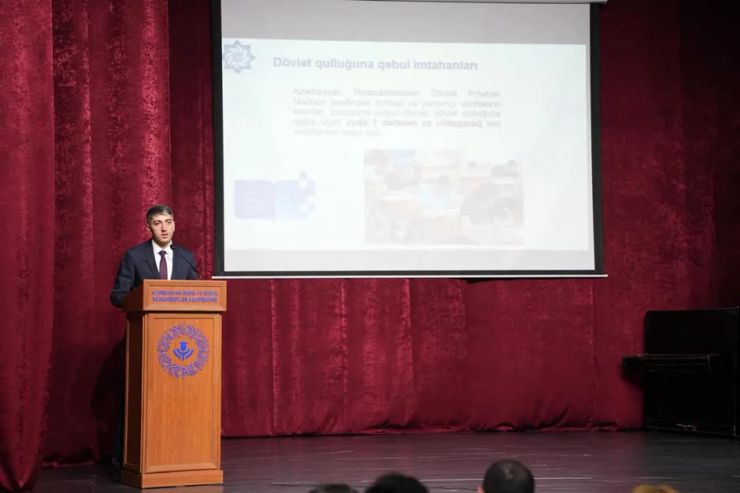 AƏSMA-nın tələbələri