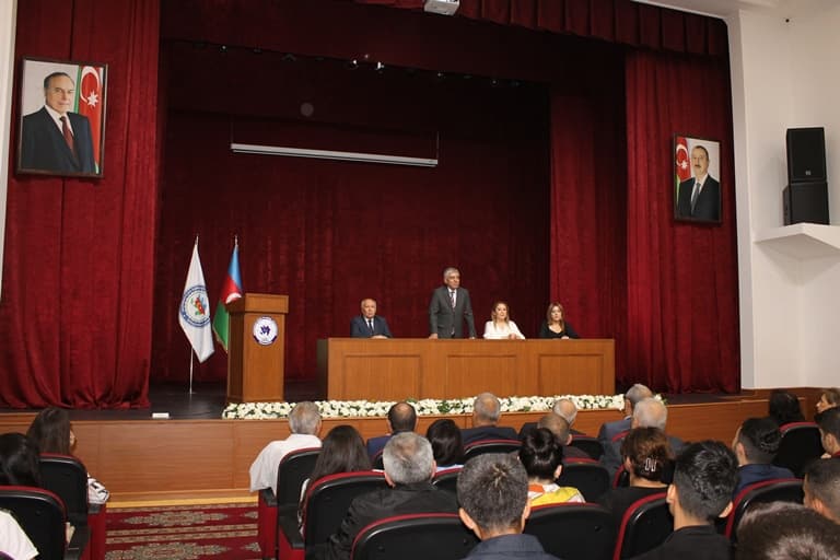 Birinci kurs tələbəl