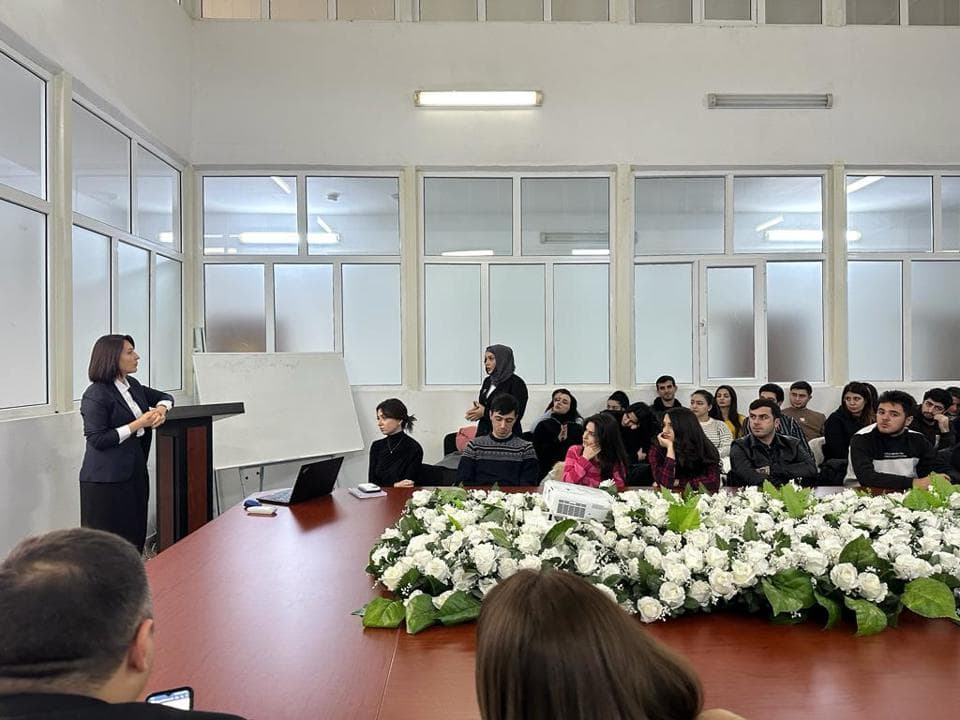 Aşirova Nərmin tərəf
