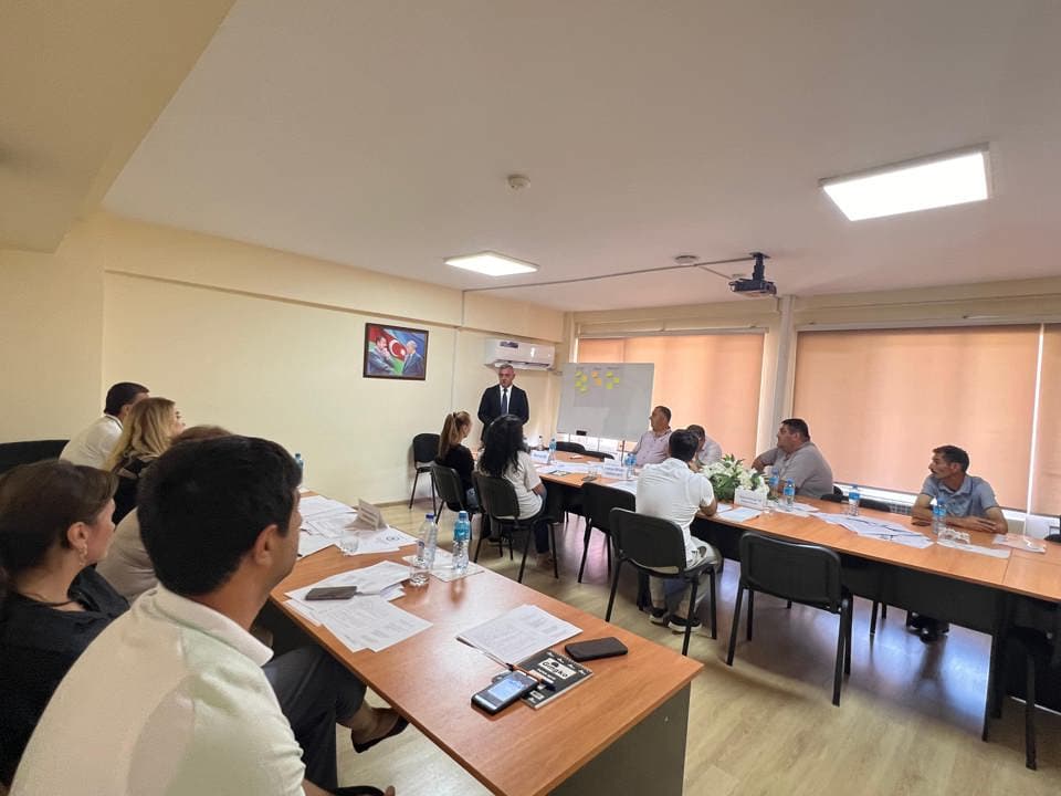 Yeni seçilmiş həmkar