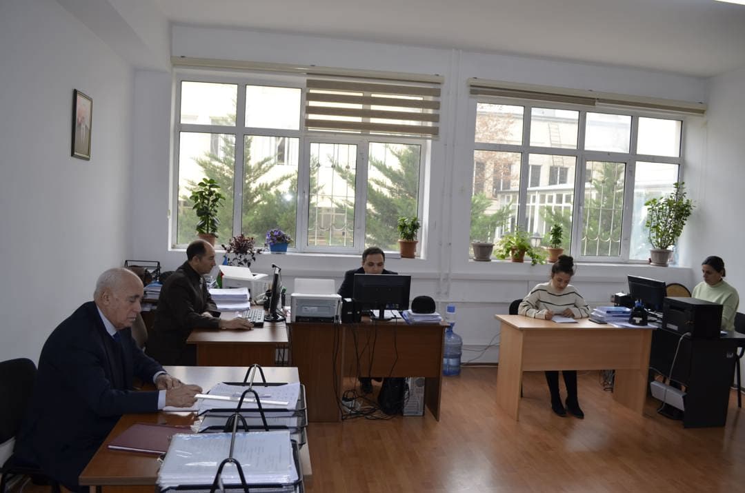 İqtisadiyyat və idar