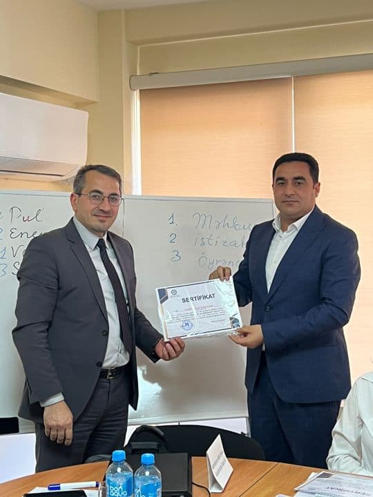 Yeni seçilmiş həmkar