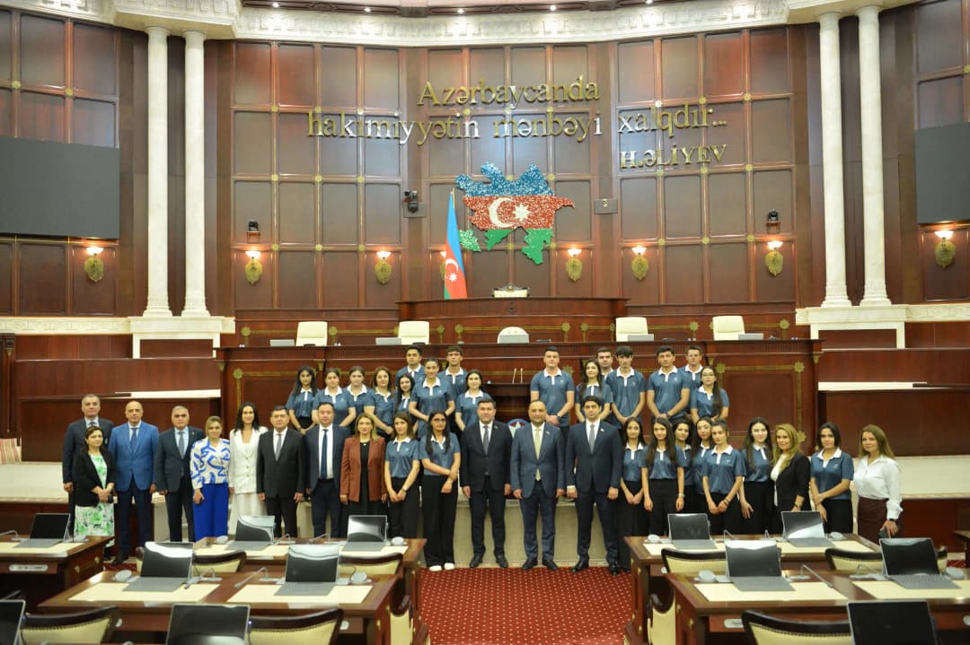 AHİK könüllüləri Mil