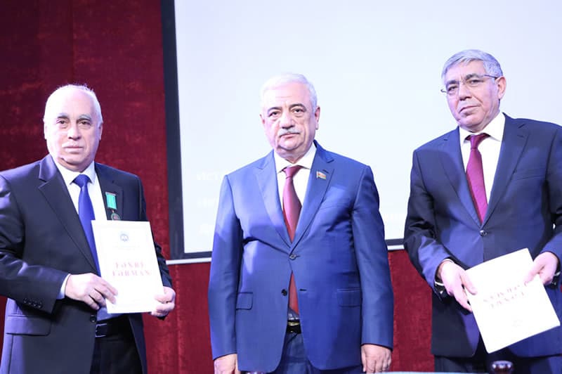 Aka­de­mi­­ya­mızın 