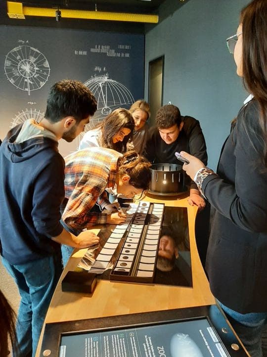 Kurs iştirakçıları ü