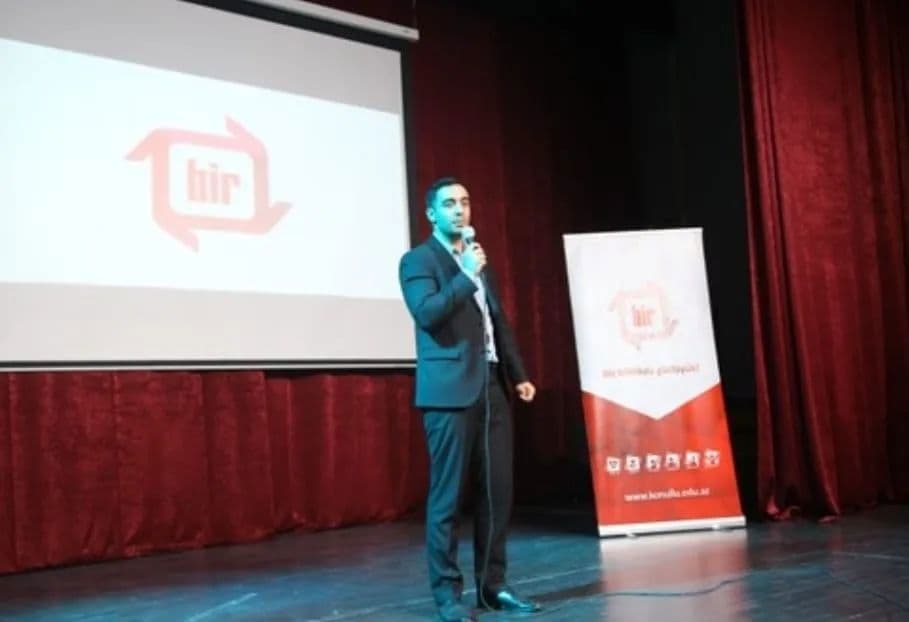 “Bir Könüllü” Tələbə
