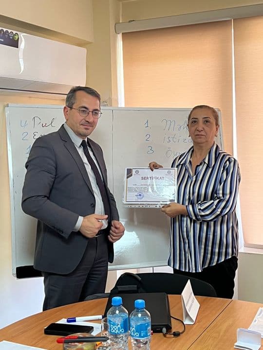 Yeni seçilmiş həmkar