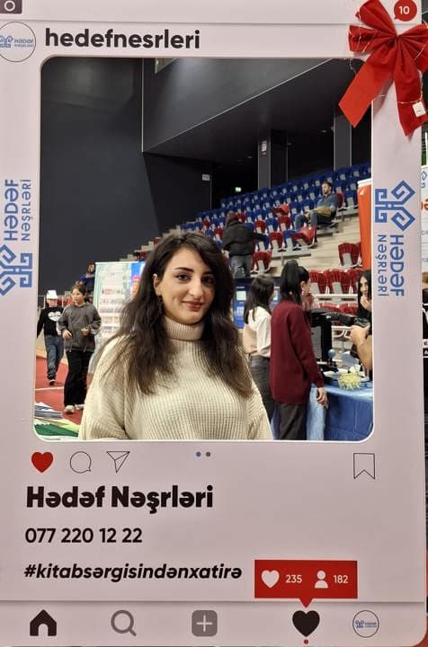 "Yeni ilə yeni kitab