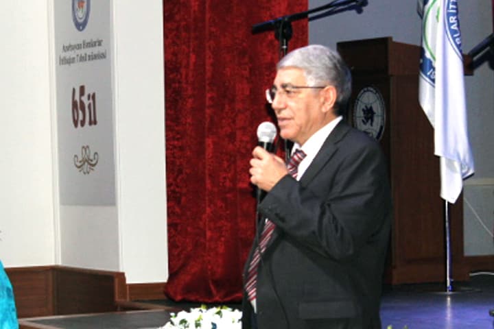 Yeni il və Dünya Azə