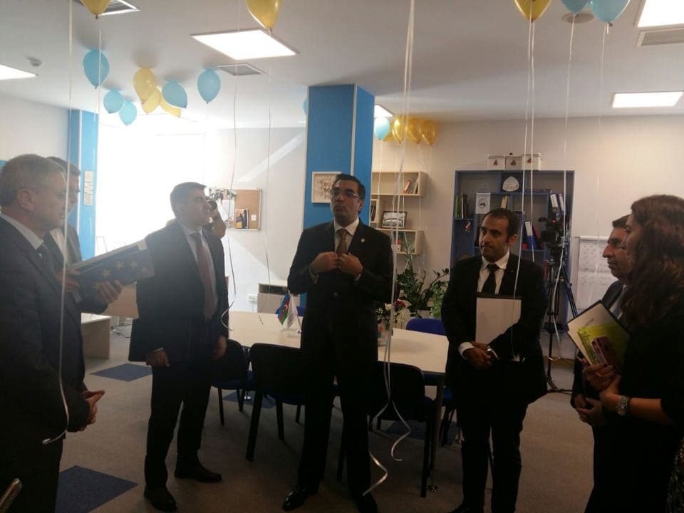Bakı Ali Neft Məktəb