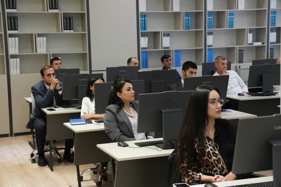 “Həmkarlar ittifaqla