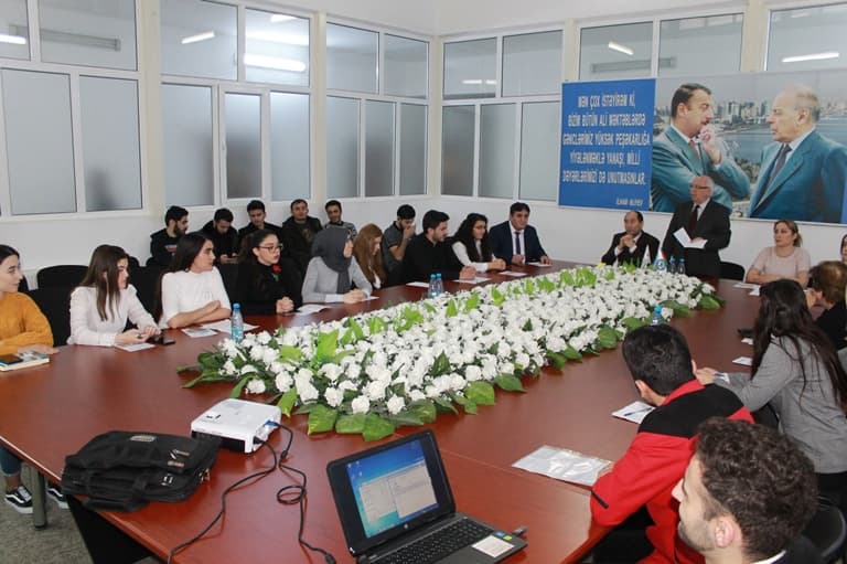 “31 dekabr Dünya Azə