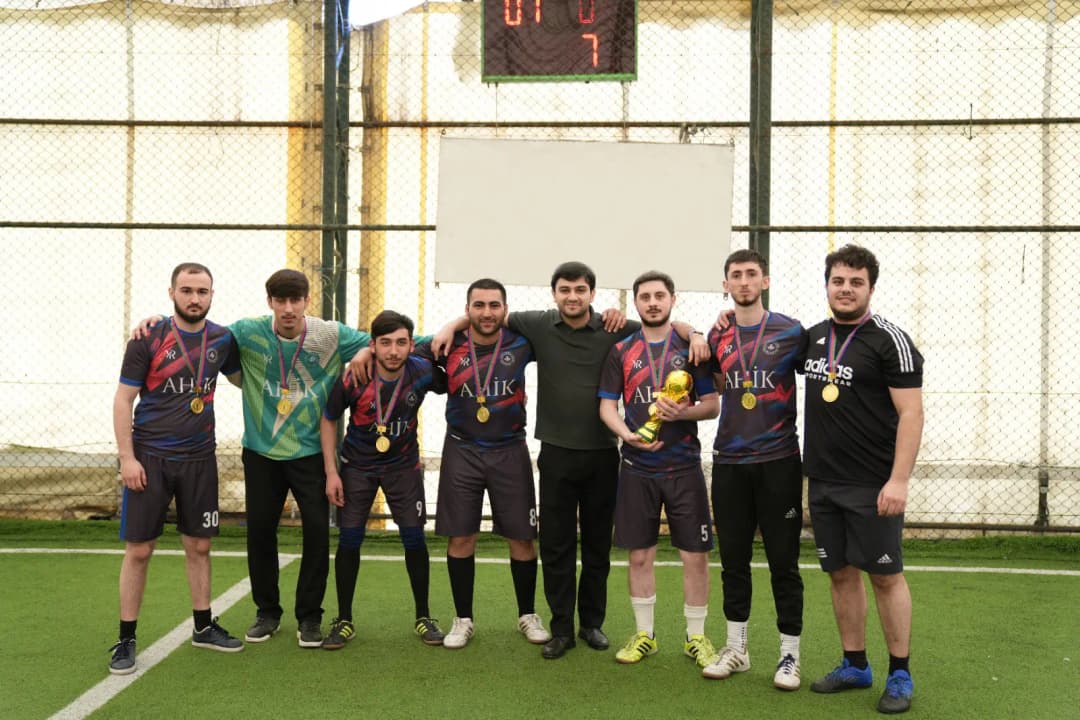 “Şəhərsalma və Memar