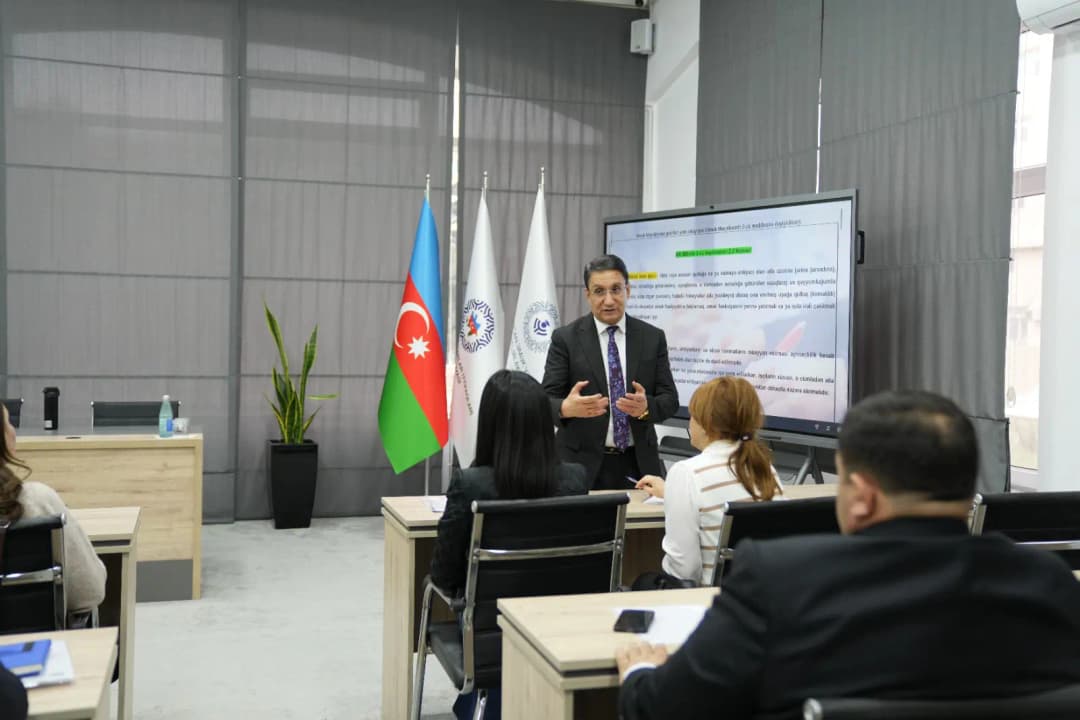 AƏSMA-da növbəti “Əm