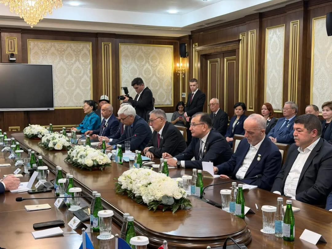 Özbəkistan həmkarlar